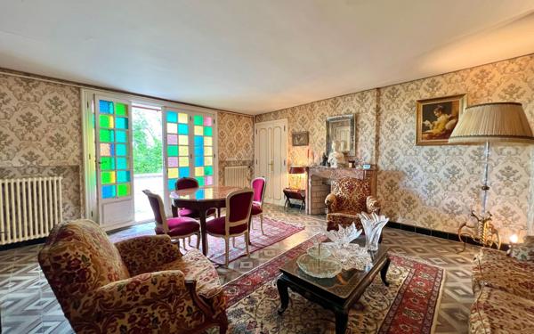 Maison à vendre    9 pièces •  Roujan