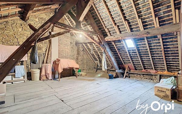 Maison à vendre    5 pièces • 90,41 m2 Pionsat