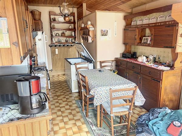 LONGERE A VENDRE CLEGUER