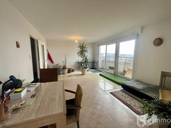 Attique inspirant au coeur du centre-ville