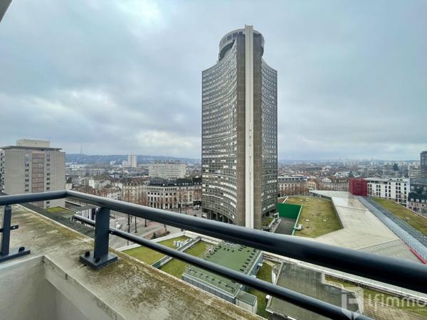 Attique inspirant au coeur du centre-ville