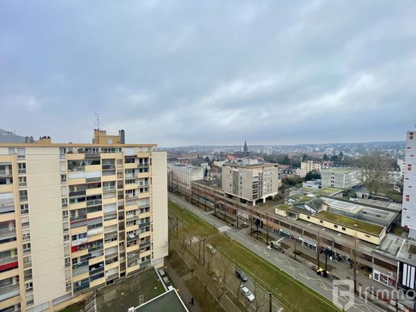 Attique inspirant au coeur du centre-ville