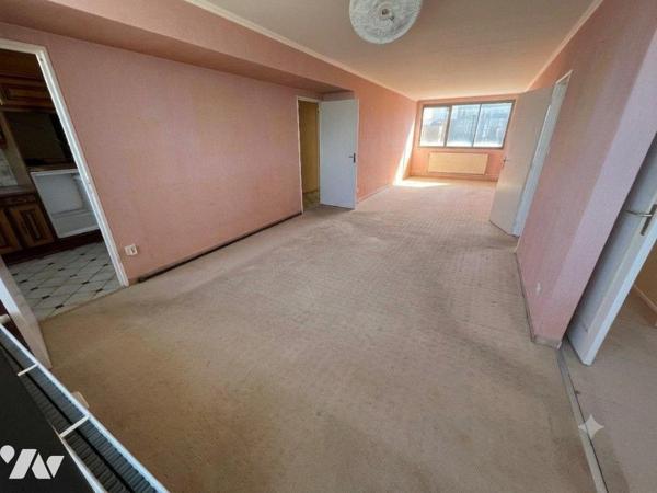 A vendre chez votre Notaire, appartement de 95m² vue mer, situé dans la résidence du "Grand Pav...
