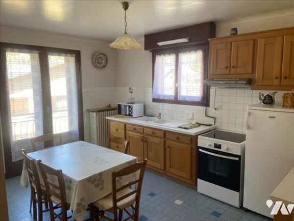 MAISON DE TYPE T5 AVEC GARAGE ET TERRAIN ATTENANT