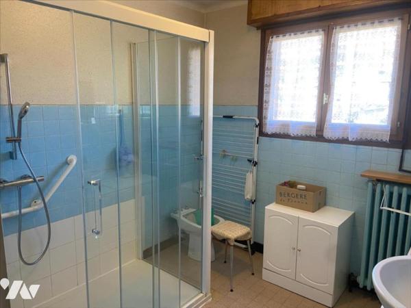 MAISON DE TYPE T5 AVEC GARAGE ET TERRAIN ATTENANT