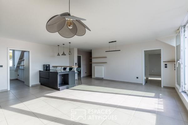 Dernier étage contemporain et sa terrasse