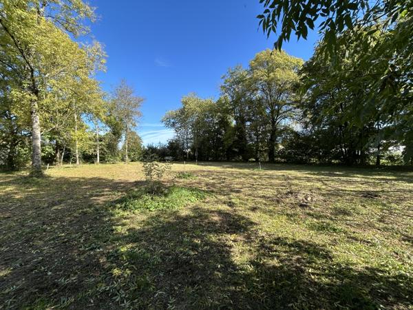 Terrain à vendre à Chancelade (24650) - Dordogne