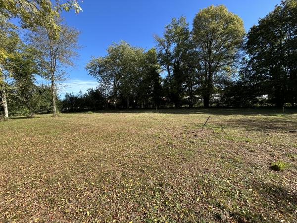 Terrain à vendre à Chancelade (24650) - Dordogne