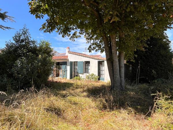 Île de Ré - Le Bois-Plage-en-Ré - Maison à ré-inventer sur une parcelle de plus 850 m2