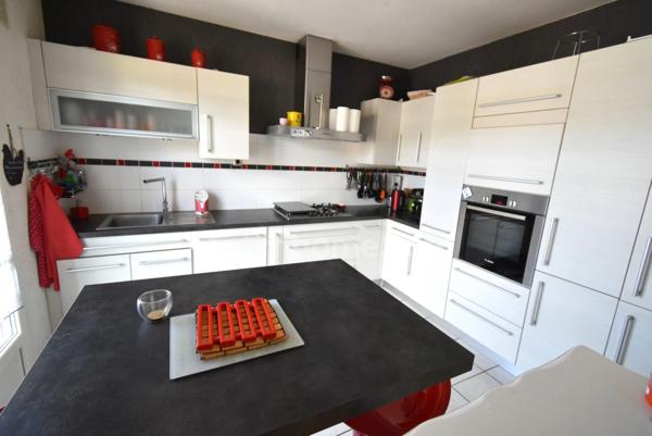 MAISON TRADITIONNELLE 3 CHAMBRES SOUS SOL TOTAL