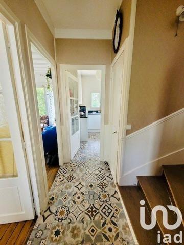 Maison traditionnelle 8 pièces de 139 m² à Taverny (95150)