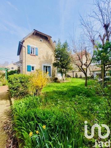 Maison traditionnelle 8 pièces de 139 m² à Taverny (95150)