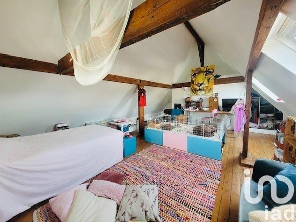 Maison traditionnelle 8 pièces de 139 m² à Taverny (95150)