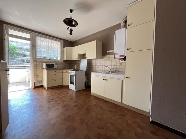 Appartement à vendre |  Bron |  4 pièces | 87 m²