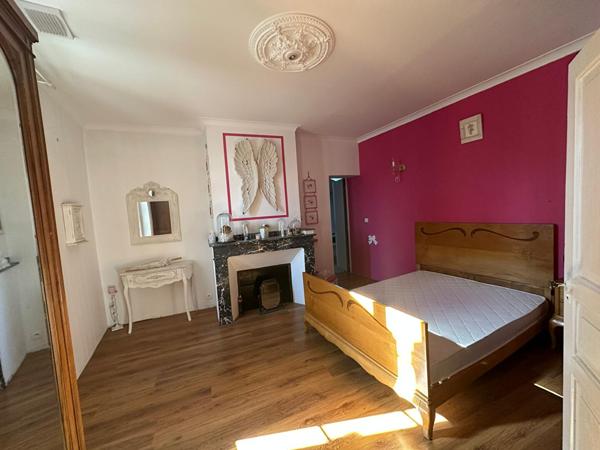 TOULOUSAINE T6 255m² avec piscine et salle de cinéma