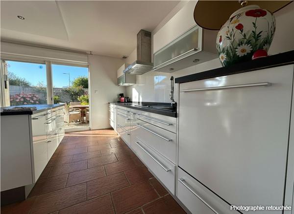 TOULOUSAINE T6 255m² avec piscine et salle de cinéma