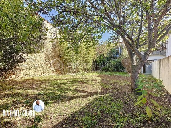 Immeuble mixte de 330 m²