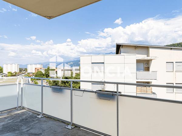 Location Appartement 3 pièces 60 m² - ALYSEE Saint Martin D Heres 38400