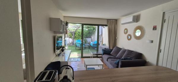 Mazet dans résidence de vacances à St Remy de Provence