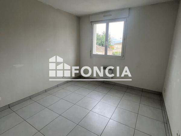 Location Appartement 2 pièces 45.4 m² - 101 BIS RUE MICHEL MONTAIGNE Castillon La Bataille 33350