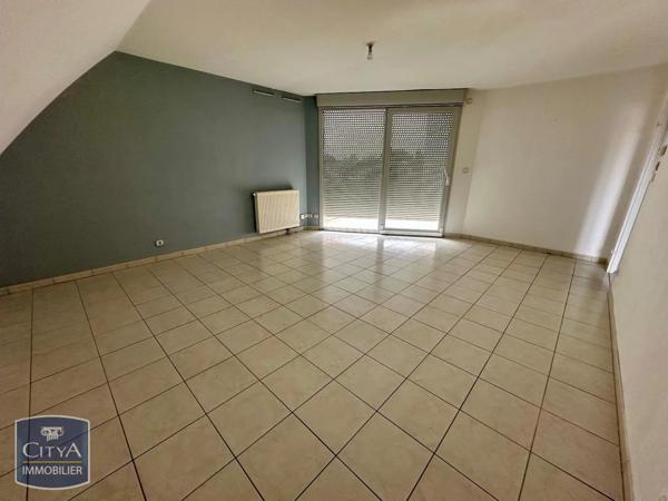 Appartement à louer 3 pièces 66m² Longvic (21600)