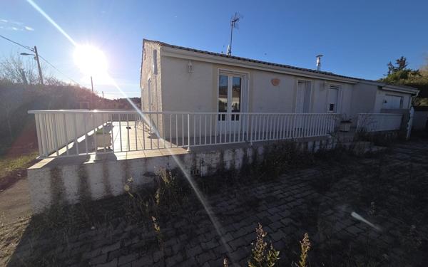 Maison à louer    4 pièces • 90 m2 Péret