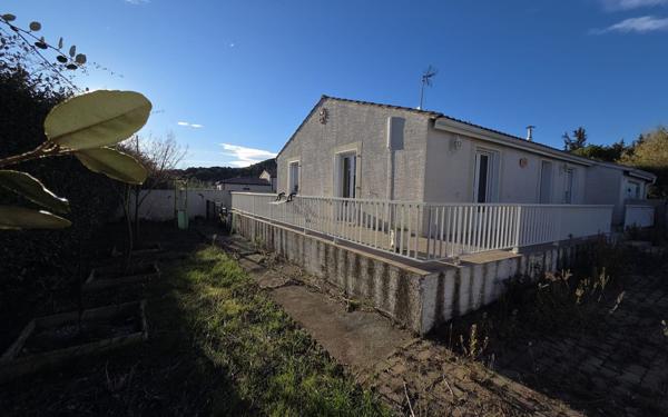 Maison à louer    4 pièces • 90 m2 Péret