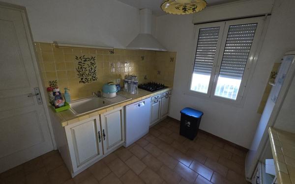 Maison à louer    4 pièces • 90 m2 Péret