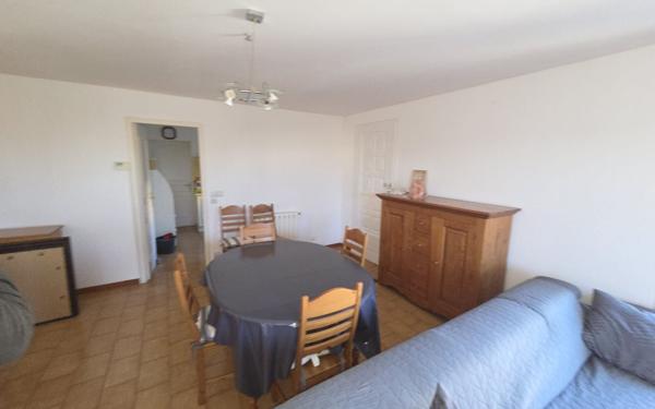 Maison à louer    4 pièces • 90 m2 Péret