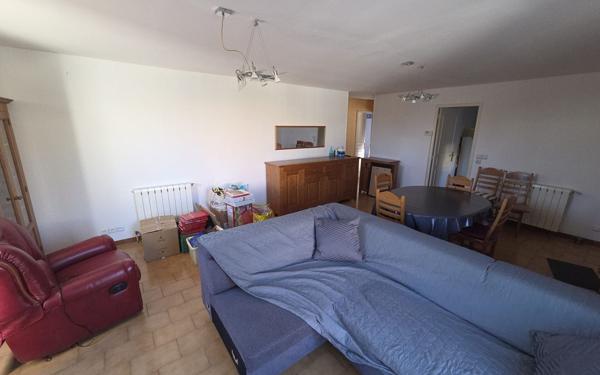 Maison à louer    4 pièces • 90 m2 Péret