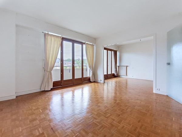 Appartement à vendre à Brive Quartier Pont Cardinal - 3 chambres - 1 place de stationnement - 1 cave - 3 balcons