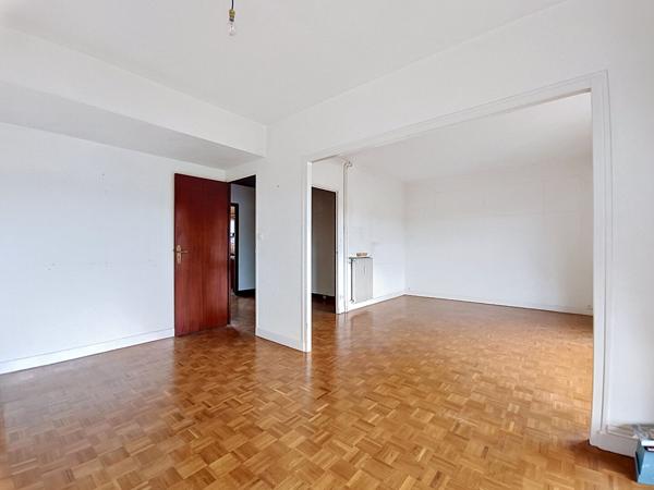 Appartement à vendre à Brive Quartier Pont Cardinal - 3 chambres - 1 place de stationnement - 1 cave - 3 balcons