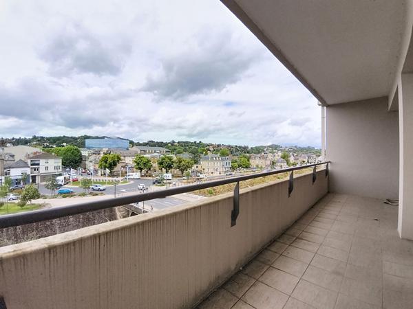 Appartement à vendre à Brive Quartier Pont Cardinal - 3 chambres - 1 place de stationnement - 1 cave - 3 balcons
