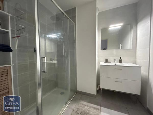 Appartement à louer 4 pièces 89.77m² Floirac (33270)