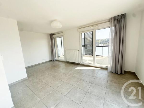 Appartement T3 à vendre  3 pièces - 64,22 m 2   BRIGNAIS  - 69