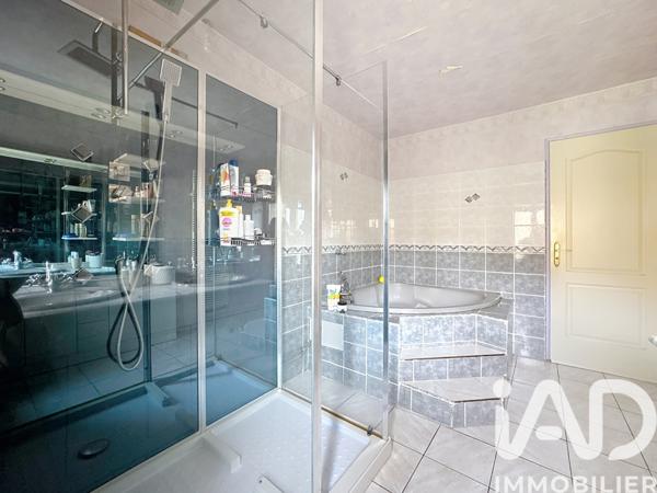 Maison à vendre 6 pièces 186 m² Ravilloles