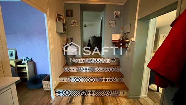 a vendre belle ferme rénové avec son studio attenant.