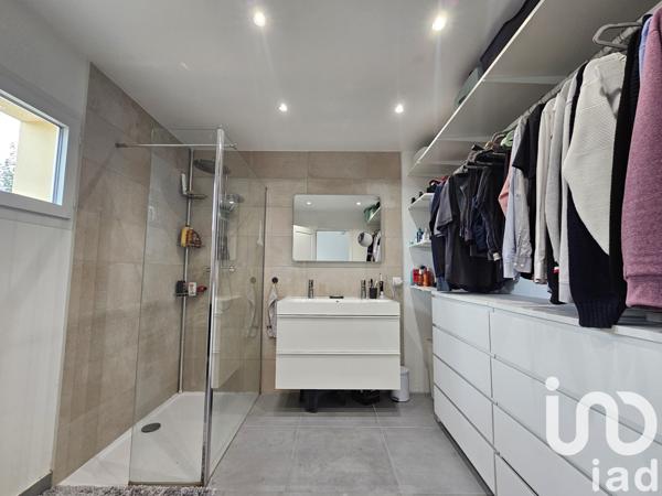 Maison à vendre 7 pièces 137 m² Abondant