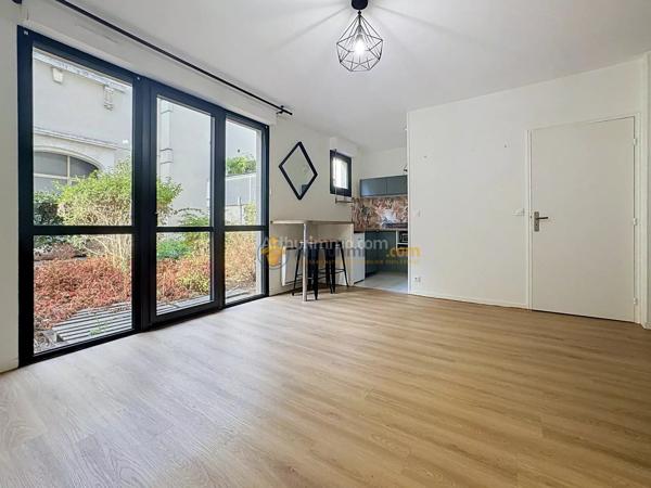 Vente                                                      Appartement
                        
                     1 pièces                      27 m2                     à Reims