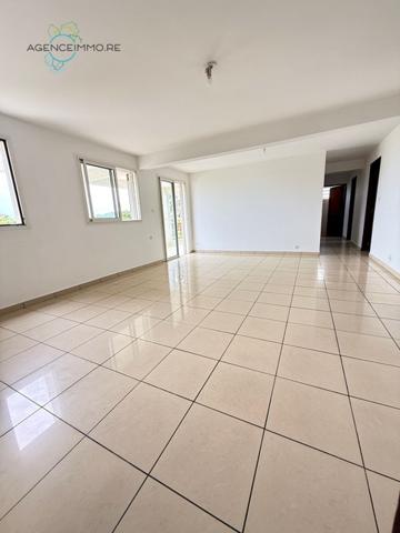 Bel F4 de 90m2 à La Saline les hauts