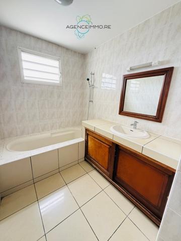 Bel F4 de 90m2 à La Saline les hauts