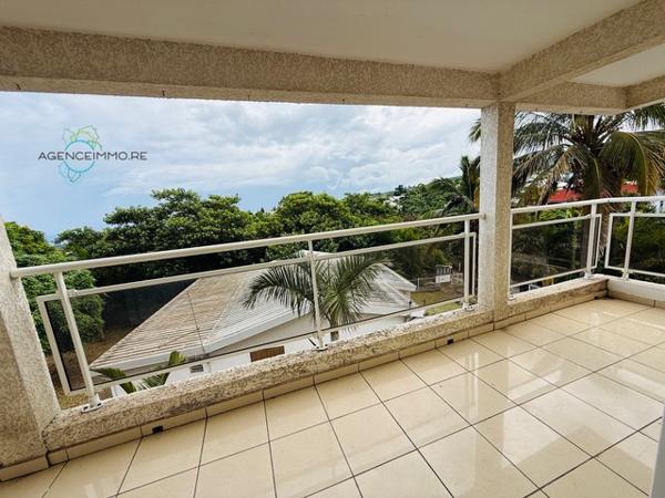 Bel F4 de 90m2 à La Saline les hauts