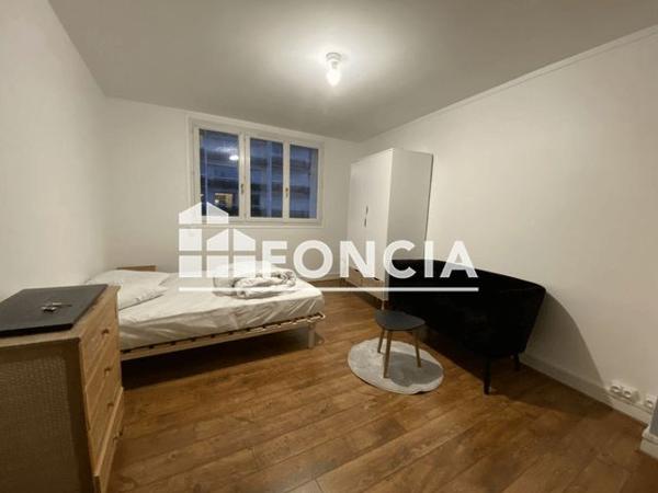 Location Studio 27.47 m² - 38 RUE ALFRED DE VIGNY Tours 37000