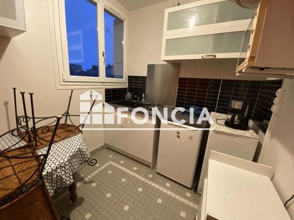 Location Studio 27.47 m² - 38 RUE ALFRED DE VIGNY Tours 37000