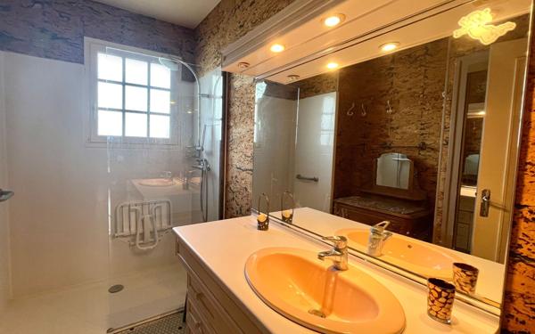 Maison à vendre    6 pièces • 126 m2 Argences