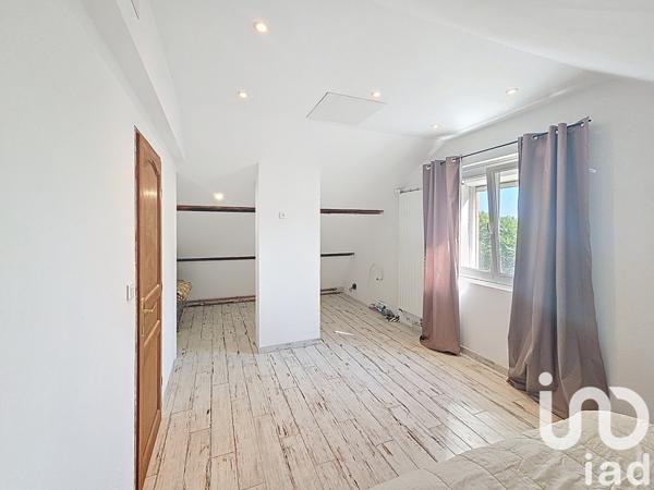 Maison à vendre 5 pièces 131 m² Prix-lès-Mézières