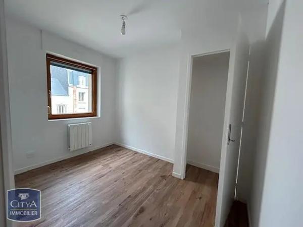 Appartement à louer 2 pièces 36.9m² Cherbourg-en-Cotentin (50100)