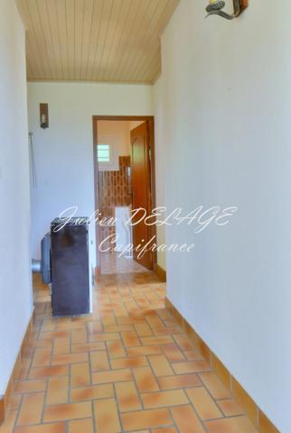 Châteauroux-les-Alpes – Maison de plain-pied sur 1 103 m² de terrain avec vue dégagée