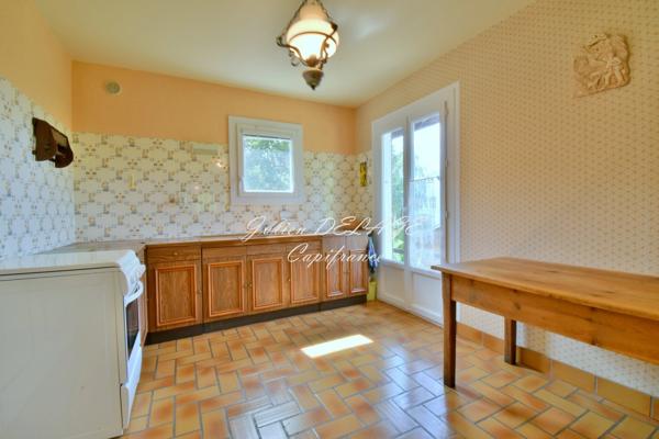 Châteauroux-les-Alpes – Maison de plain-pied sur 1 103 m² de terrain avec vue dégagée