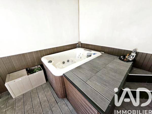 Appartement à vendre 7 pièces 215 m² Nîmes